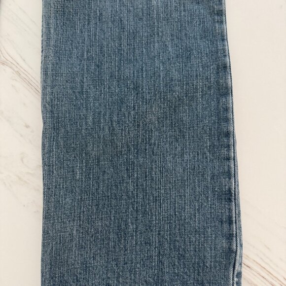 POLO - Picture 4 of 4